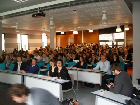 LE PUBLIC VENU NOMBREUX: environs 300 personnes